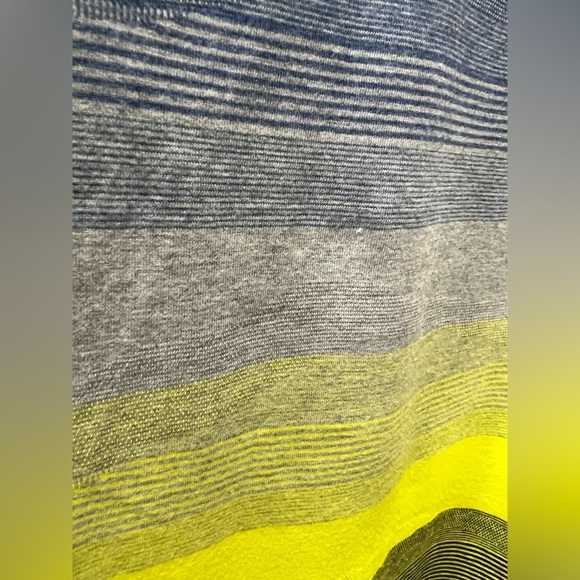 Oakley Men's Polo Shirt in Yellow, Blue, and Black Stripes Glasses Cleaner sz M - Picture 11 of 12